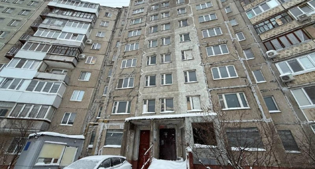 В Уфе сносят аварийный подъезд дома Жукова после расселения жителей